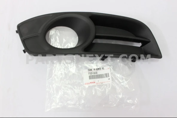 Toyota Corolla Hatchback 2004-2006 Sis Lamba Kapağı Sağ Delikli (Oem No: 52127-02120) ürün görseli 1