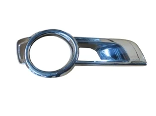 Toyota Hilux Vigo 2012-2015 D4D Sis Lamba Kapağı Delikli Sağ (Nikelajlı) (Fpı) (Oem No: - ) ürün görseli 1