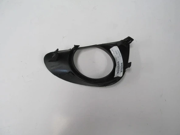 Toyota Yaris 2011-2014 Sis Lamba Kapağı Sağ Siyah Delikli) (Tyg) (Oem No: 81481-0D140) ürün görseli 1