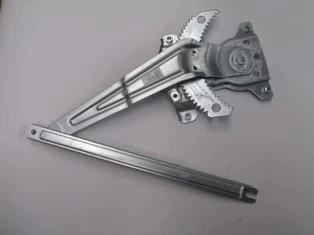 Toyota Rav4 1994-2000 Arka Cam Krikosu Sol Elektrikli - Motorsuz (Hushan) (Adet) (Oem No:6980442010) ürün görseli 1