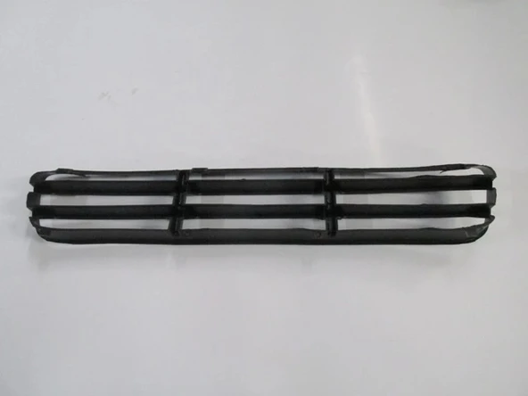 Volkswagen Bora 1999-2005 Ön Tampon Panjuru Orta Siyah (Bfn) (Adet) (Oem No:1J5853677C) ürün görseli 1