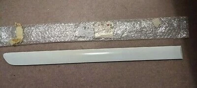 Volkswagen Golf 5 2004-2010 Kapı Bandı Arka Sağ 4 Kapılıya Göre (Oem No: 1K4853754A Gru) ürün görseli 1