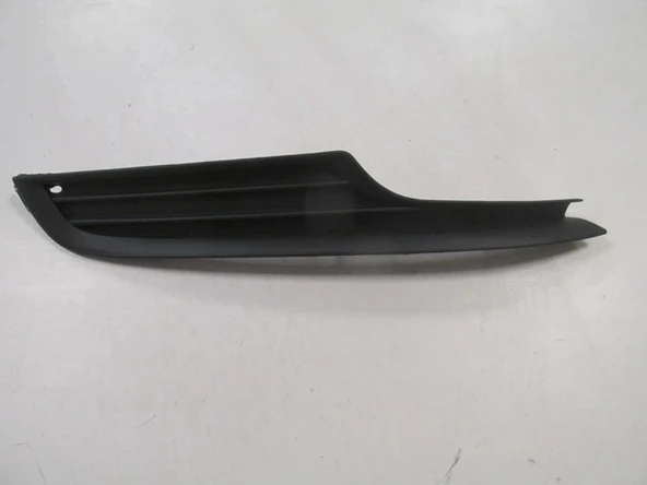 Volkswagen Golf 7 2013-2017 Sis Lamba Alt Kapağı Sağ Siyah (Tw) (Oem No: 5G0854662Ryp) ürün görseli 1
