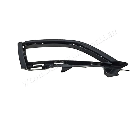 Volkswagen Golf 7 2017-2020 Sis Lamba Kapağı Delikli) Sol (Oem No: 5G0853211H9B9) ürün görseli 1