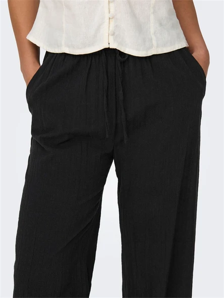 Only   ONLTIZANA COTTON LOOSE PANTS WVN NOOS Kadın Siyah Pantolon - 15319090 ürün görseli 1