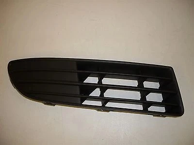 Volkswagen Polo 2001-2005 Sis Far Kapağı Sağ Deliksiz (Oem No: 6Q0853666F) ürün görseli 1