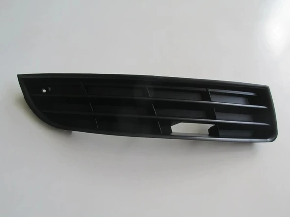 Volkswagen Passat 2005-2010 B6- Sis Lamba Kapağı Sağ Siyah Deliksiz (Tüv)(Tyg) (Oem No: 3C08536669B9) ürün görseli 1