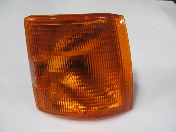 Volkswagen Transporter - T4 1990-1995 Ön Sinyal Sağ Sarı (Famella) (Adet) (Oem No:701953050) ürün görseli 1