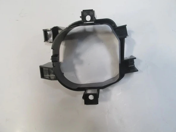 Nissan Navara 2016-2022 Sis Lamba Çerçeve Braketi Sağ Plastik (Casp) (Oem No: 296-2063A) ürün görseli 1