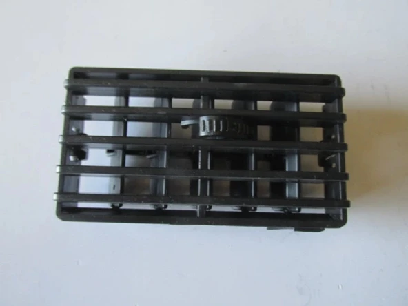 Fiat Tempra 1990-99 Ön Göğüs Yan - Orta Üfleme Peteği Sağ - Sol Aynı (Adet) (Difizör) (Oem No: 181479180) ürün görseli 1