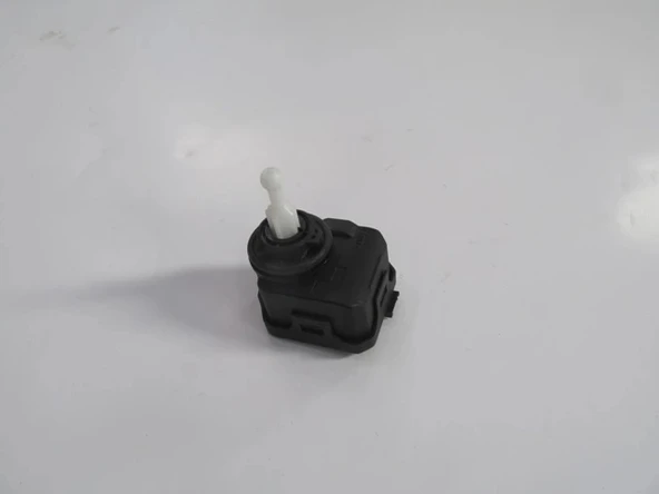 Seat Cordoba 2000-2002 Far Motoru (12V)(Yan Soket Girişli) (Bfn) (Oem No: 1J0941295C) ürün görseli 1