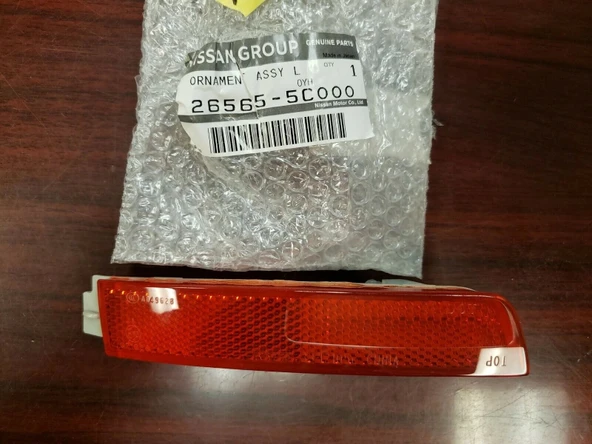 Nissan Juke 2011-2014 Arka Tampon Reflektörü Sol (Oem No: 26565-5C000) ürün görseli 1