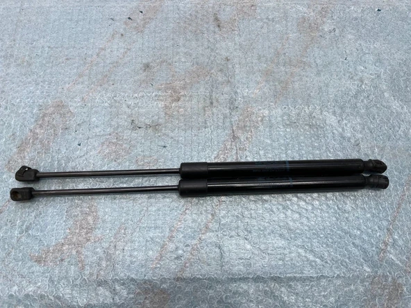 Audi Q7 2006-2015 Bagaj Amortisörü Adet 4L (Oem No: 4L0827552) ürün görseli 1