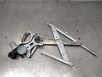 Toyota Rav4 2001-2006 Cam Krikosu Elektrikli Ön Sağ (Oem No: 69801-42050) ürün görseli 1