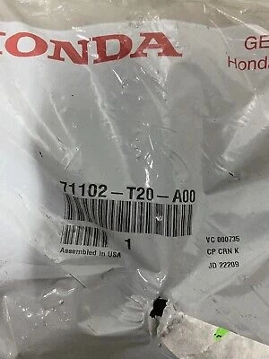 Panjur Köşe Braketi Üst Cıvıc 22Sonrası Sağ (Oem No: 71102-T20-A00) ürün görseli 1