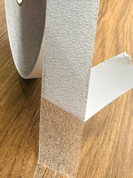 Şeffaf Havuz Banyo Küvet İç ve Dış Mekan Merdiven Kaydırmaz Kaymaz Bant 50mm x 25mt ürün görseli 1
