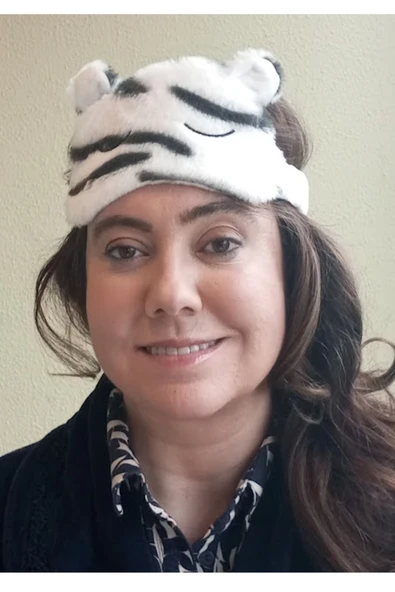 Caş Dekorasyon Zebra Desenli Kulak Detaylı Peluş Uyku Bandı ürün görseli 1