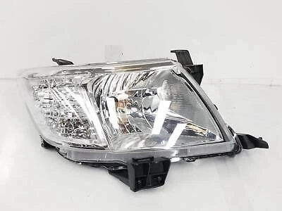 Toyota Hilux Vigo 2012-2014 Far Motorlu Sağ (Oem No: 81110-0K440) ürün görseli 1