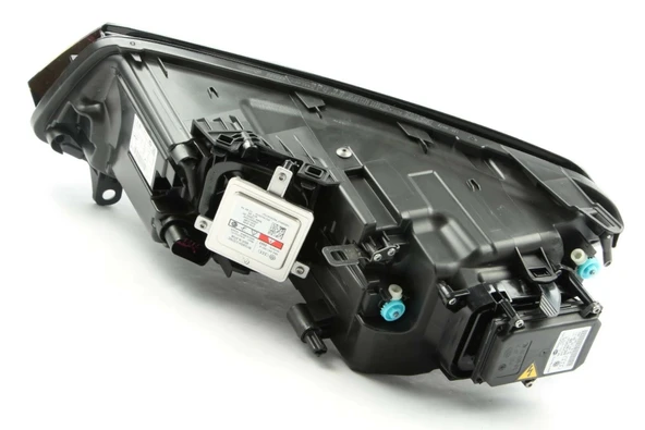 Volkswagen Touareg 2010-2015 Far Sağ (Oem No: 7P1941034) ürün görseli 1