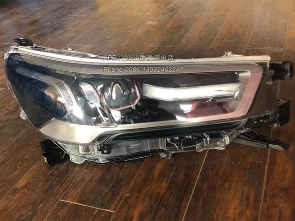 Toyota Hilux Revo (2020 Yılında Çıkan Kasa) Far Sağ Ledli Motorlu (Oem No: 81110-0Kk90) ürün görseli 1