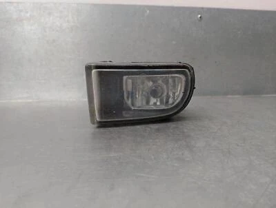 Toyota Avensis 2001-2002 Sis Lambası Ön Sol (Oem No: 81220-05050) ürün görseli 1
