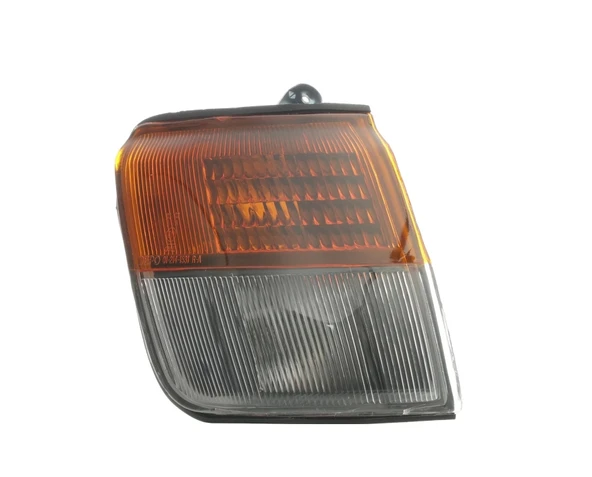 Sinyal Lambası Sağ . Japon Pajero (V1, V2, V3, V4) 2.6:3.0 V6:3.5 V6:2.5 Td 91-97 (Oem No: Mb831082) ürün görseli 1
