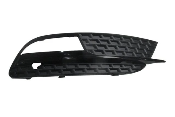 Audi A5 2012-2016 Sis Lamba Kapağı Sağ Delikli (Parlak Siyah Çıtalı) (Oem No: (8T0807682H)) ürün görseli 1