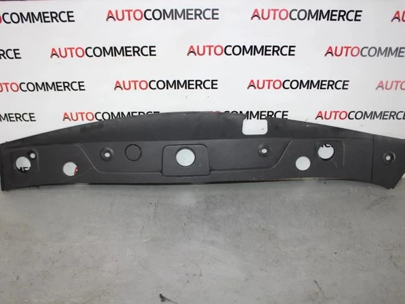 Renault Megane Iı 2007- Ön Panel Üst Plastiği  (Oem No:8200116717) ürün görseli 1