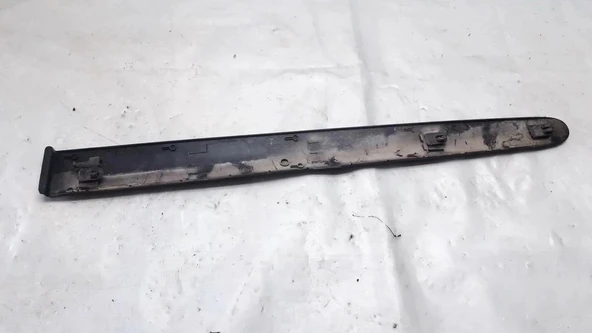 Renault Megane I 1996- Kapı Bandı Arka Sağ Klıpslı (Oem No:7700430880) ürün görseli 1