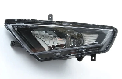 Seat Leon - İbiza 2013-2016 Sis Lambası - Üçgen Tip Sol (Oem No:5F0941699A) ürün görseli 1