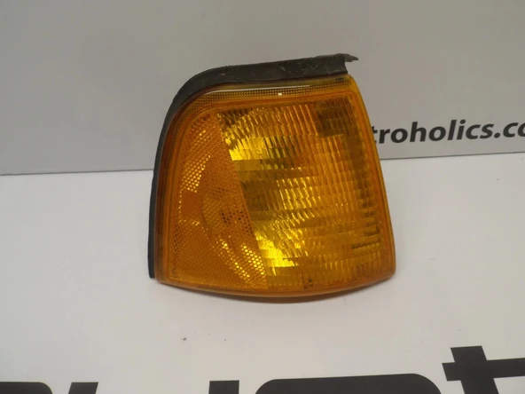 A80 1986-1994 Sinyal Lambası Sağ Beyaz (Oem No:893953050A) ürün görseli 1