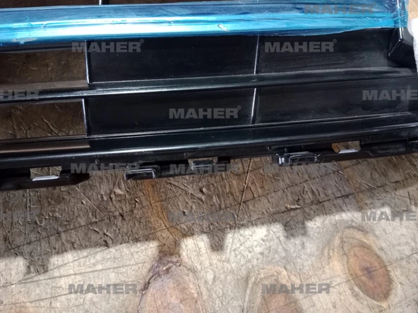 Panjur Transporter T6 2016-2019 (3 Nikelaj) Ön (Hasarlı) (Oem No:7E5853651C041) ürün görseli 1