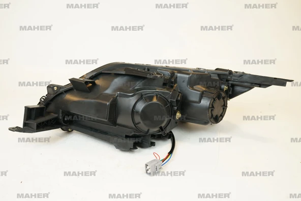 Mitsubishi L200 2019-2021 Far Ledsiz Manuel Sağ (Oem No:8301D378) ürün görseli 1