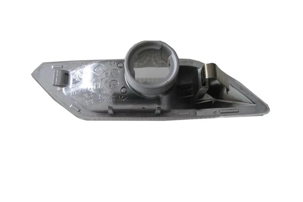 Renault Taliant 2021-2024 Çamurluk Sinyali Sağ Beyaz (Oem No:261612750R) ürün görseli 1
