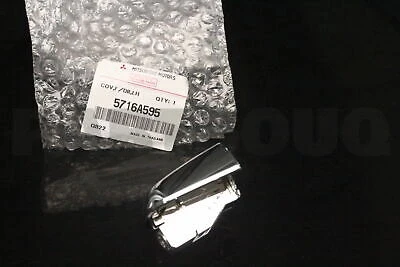 Mitsubishi L200 2019-2022 Pickup Ön Kapı Dış Açma Kolu Sağ Nikelajlı (Anahtar Deliksiz) (Tw) (Oem No:5716A595) ürün görseli 1