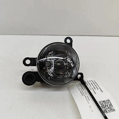 Opel Corsa F 2020-2023 Sis Lambası Sağ (Tw) (Oem No (9831303880)) ürün görseli 1