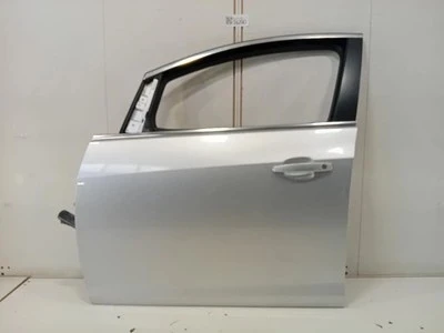 Opel Astra J Sedan 2010-2012 Ve Hatchback Ön Panjur Üst Nikelajı (Tw) (Oem No (13300945)) ürün görseli 1
