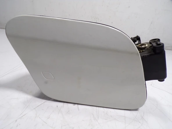 Fiat 500 2015-2017 Ön Tampon Çeki Demiri Kapağı (Lounge)(Tw) (Oem No (735619489)) ürün görseli 1