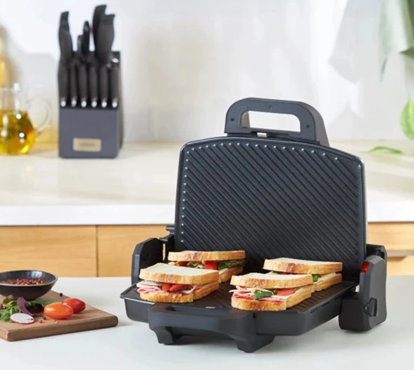 Emsan Future Essential 1800 W Tost Makinesi - Matte Black (Siyah) ürün görseli 1