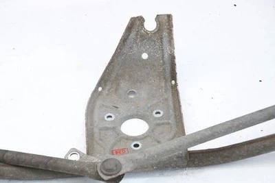 Ağır Vasıta Silecek Süpürgesi Püskürtme Memeli Twin (700mm)   Oem No (2371926) ürün görseli 1