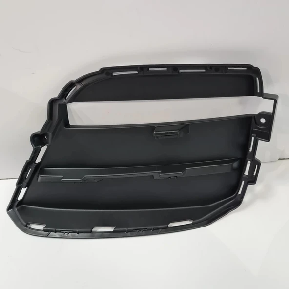 Porsche Macan 2014-2017 Ön Tampon Panjuru Arka Kapak Sağ Siyah (Tw) Oem No (95B1213341E0) ürün görseli 1