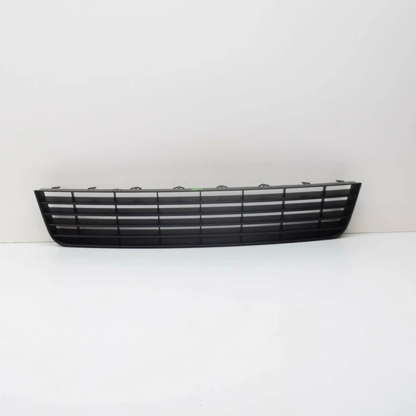 Volkswagen Golf V Ön Tampon Panjuru Orta 2004- (Oem No:  1K08536779B9) ürün görseli 1