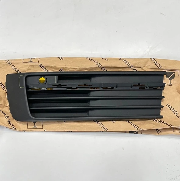 Volkswagen Transporter Ön Tampon Bandı Panjuru Üst Sol 2014- (Oem No:  7E58536839B9) ürün görseli 1
