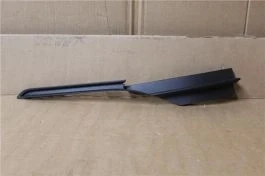 Volkswagen Golf Vıı Ön Tampon Bandı Alt Sol 2017- (Oem No:  5G0853665L9B9) ürün görseli 1