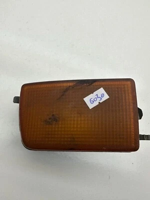 Volkswagen Golf Iıı Öntampon Sinyali Beyaz Sağ 1991-1997 (Oem No:  1H0953156) ürün görseli 1