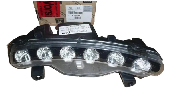 Citroen Ds3 (2009 Yılında Çıkan Kasa) Ön Tampon Gündüz Farı Ledli Sağ (Oem No: 6206R8) ürün görseli 1