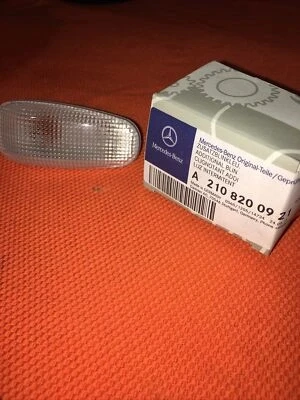 Mercedes Sprinter/W210 Çamurluk Sinyali Beyaz 1995- (Oem No:  A2108200921) ürün görseli 1