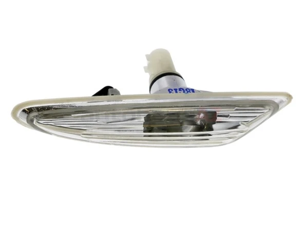 Bmw X3 2004-2010 Ön Çamurluk Sinyali Beyaz Sol (Oem No: 63133418447) ürün görseli 1