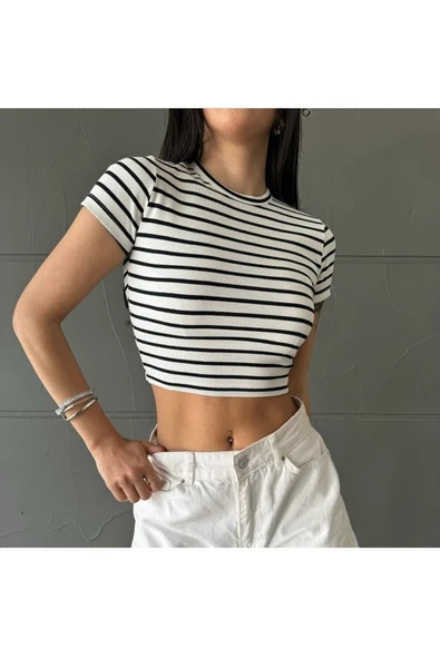 Çizgili Crop Rahat Kumaş ürün görseli 1