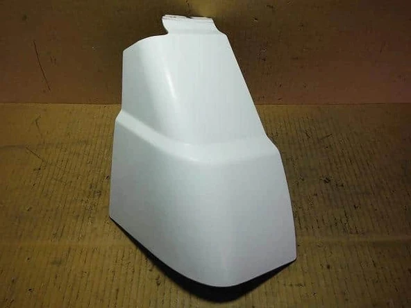 Mitsubishi L300 Ön Köşe Panel Sağ 1988-1997 (Oem No:  Mb549350) ürün görseli 1